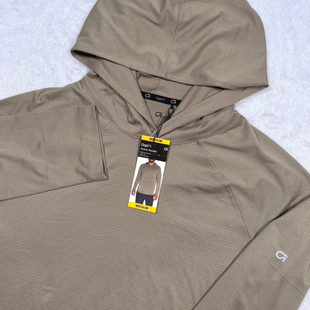 NEW GapFit Active Hoodie Men M Winter Twig Tan Moisture Wicking Gift MSRP $59.95